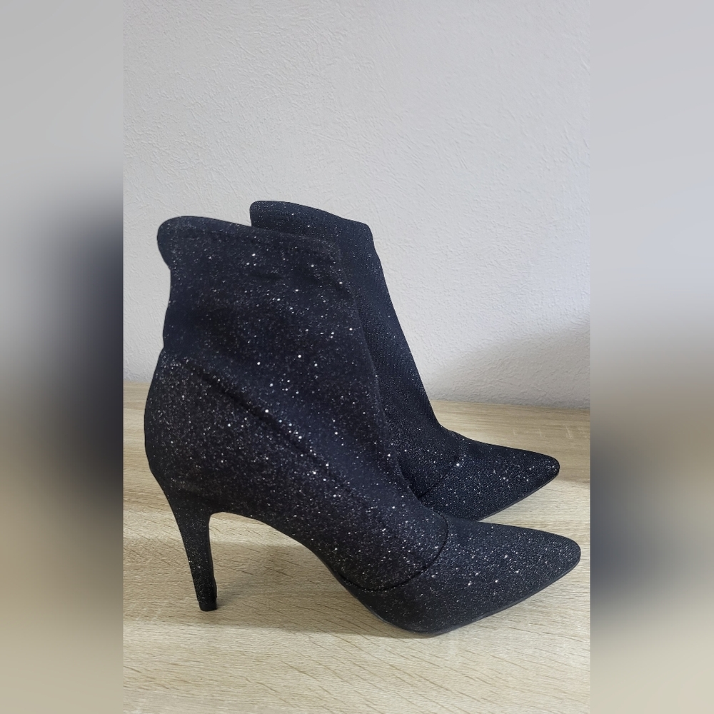 Women's Booties. Black glitter, sparkle. Sock bootie heels. One sexy shoe!‎